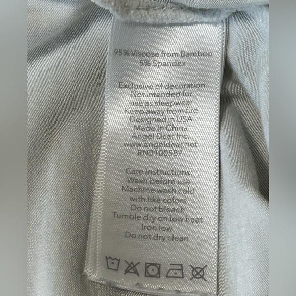 Set of 3 Angel Dear Bamboo Footie and 2 Gowns - Picture 10 of 16